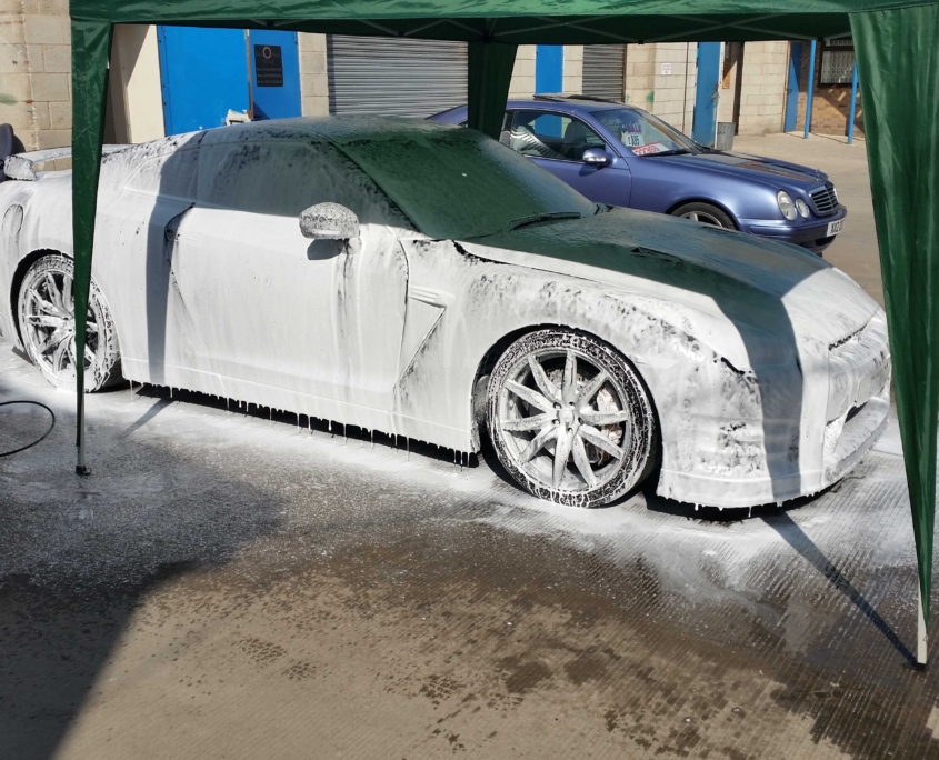 R35 GT-R snowfoam