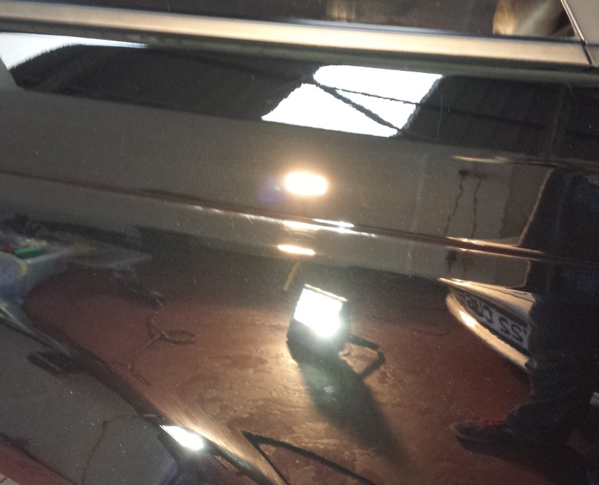 Reflective Desire Range Rover after paint correction.